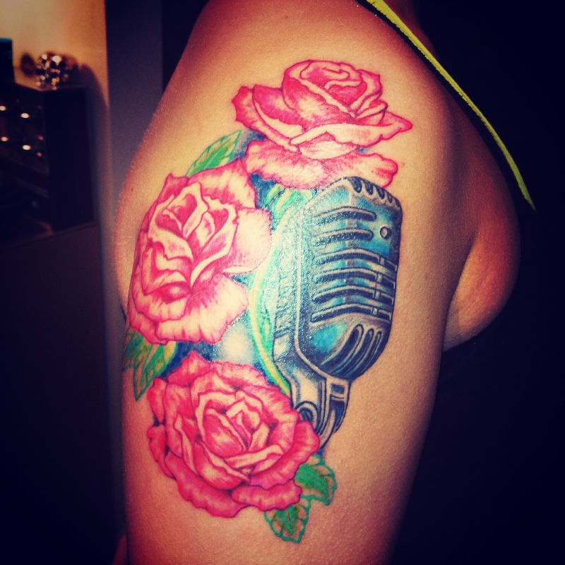 Roses & Microphone